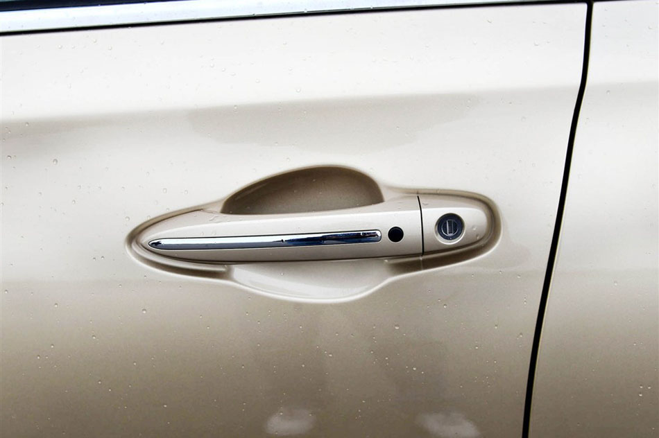 2015款 1.8T 自动尊贵型 细节