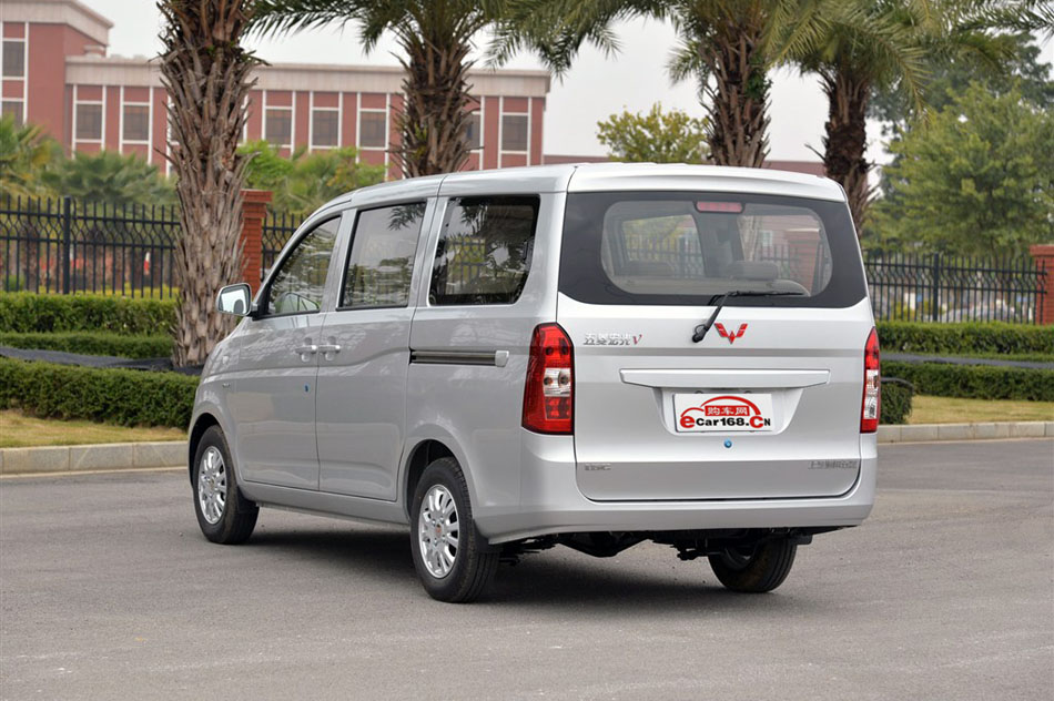 2015款 1.5L标准型 外观