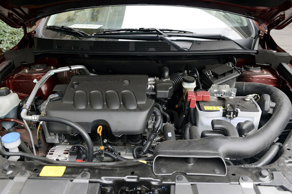 2015款 2.0L CVT睿享版 引擎底盘