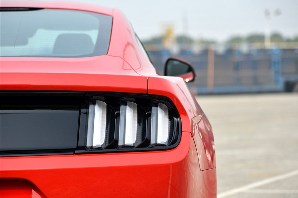 2015款 2.3T 50周年纪念版 细节