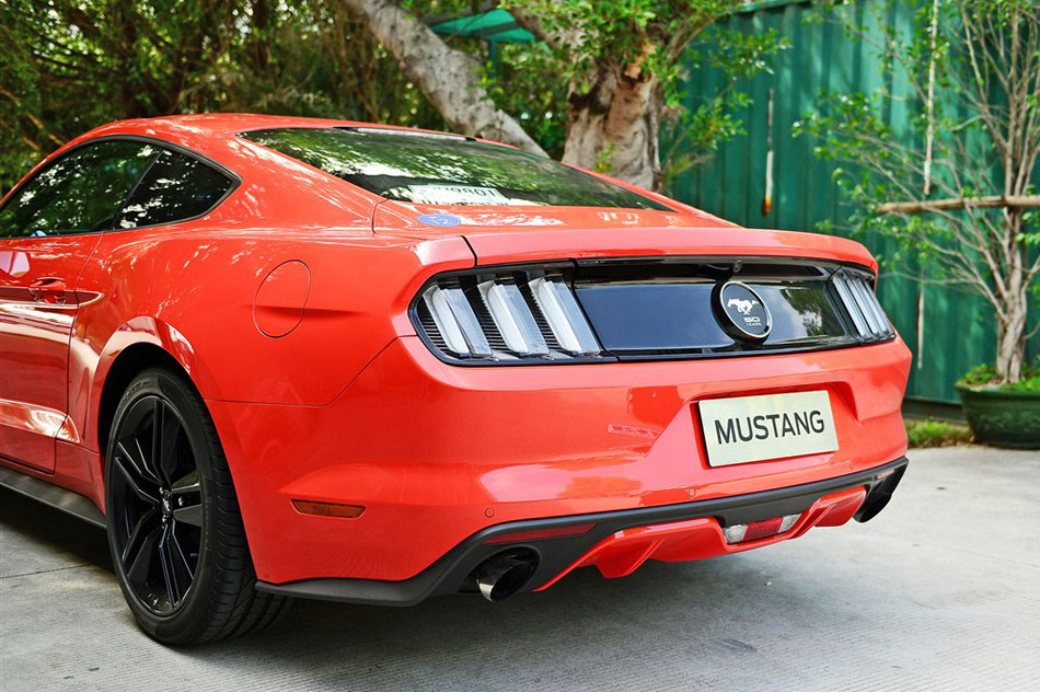 2015款 2.3T 50周年纪念版 细节