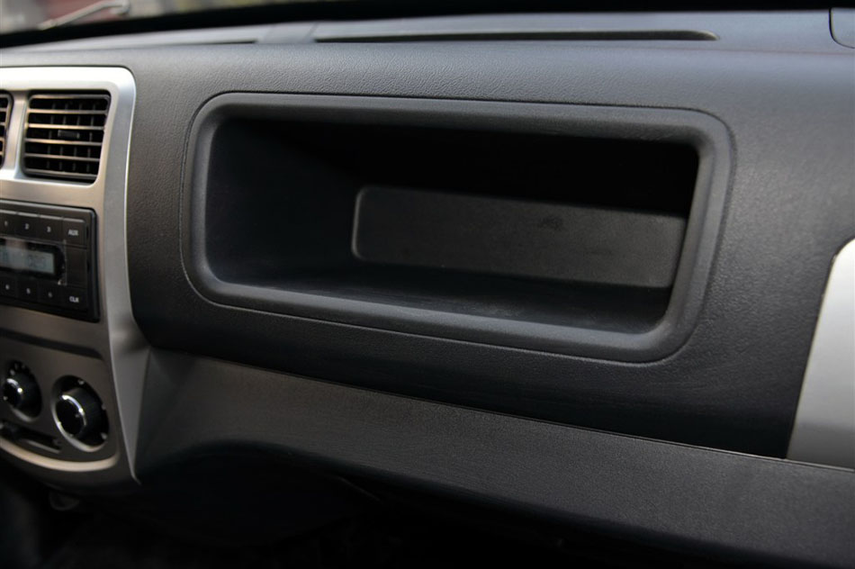 2015款 1.5L基本型4G15S 内饰