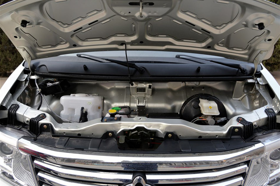 2015款 1.5L基本型4G15S 引擎底盘