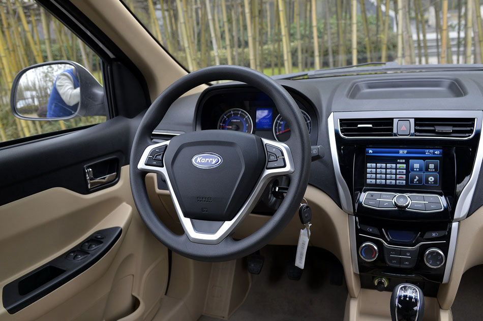 2015款 1.5L 手动豪华型 内饰