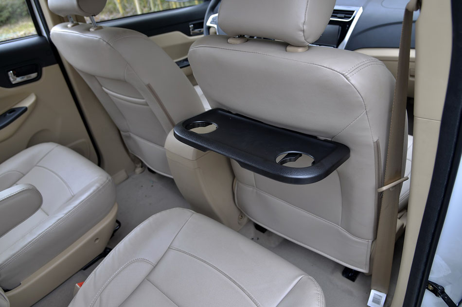 2015款 1.5L 手动豪华型 空间