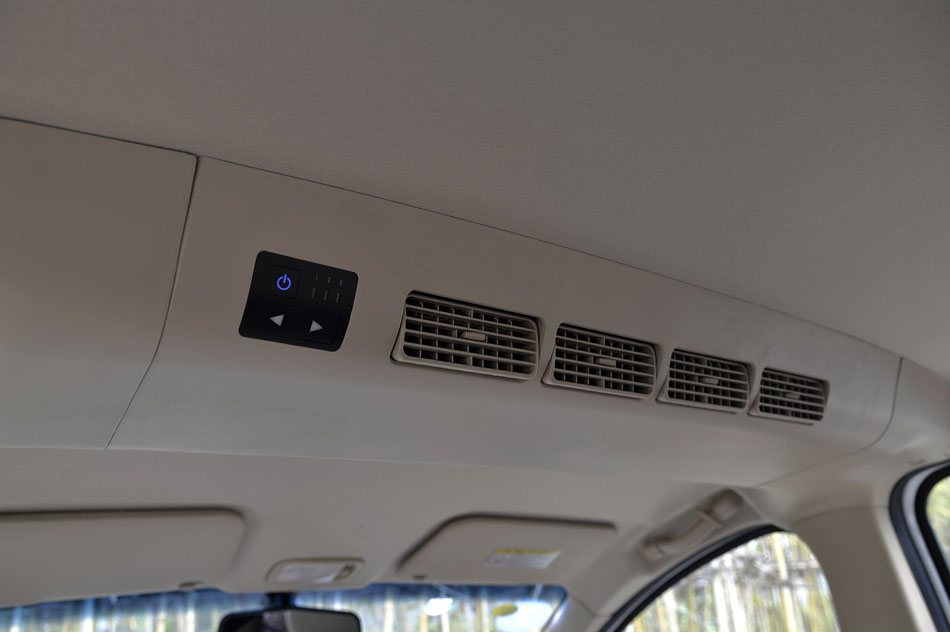 2015款 1.5L 手动豪华型 空间