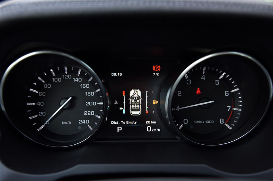 2015款 2.0T 五门锐动版 内饰