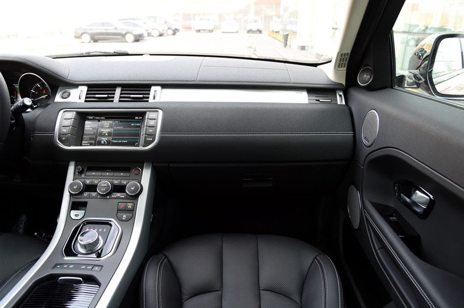 2015款 2.0T 五门锐动版 内饰