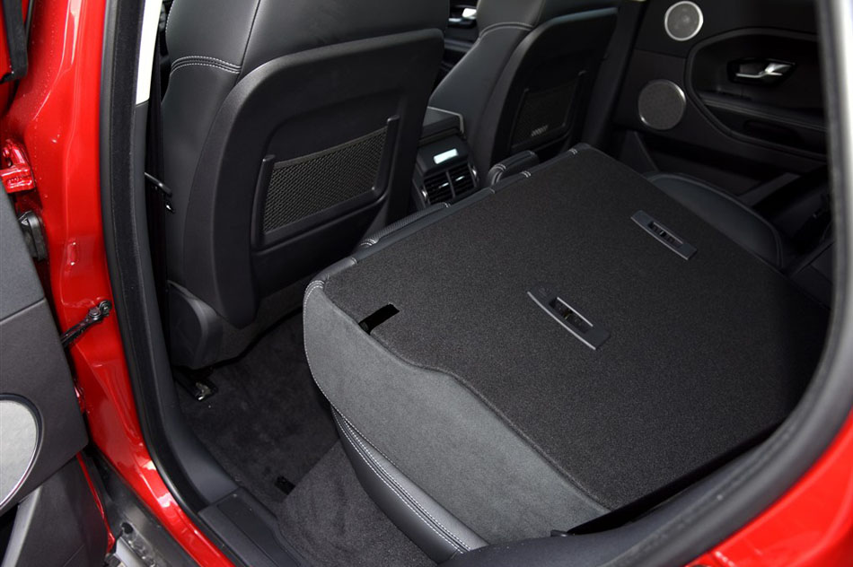 2015款 2.0T 五门锐动版 座椅空间