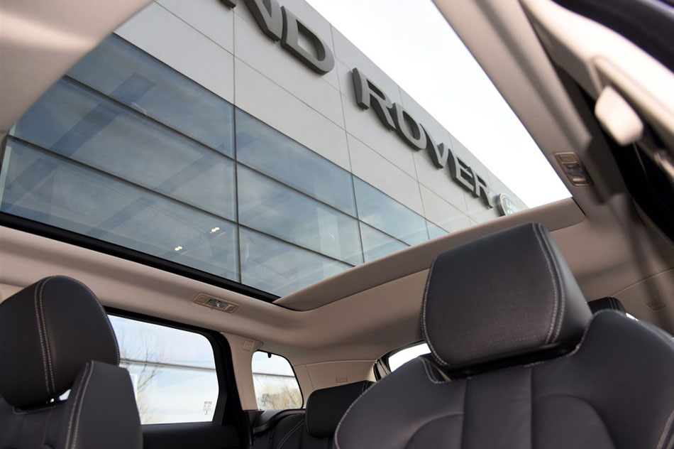 2015款 2.0T 五门锐动版 座椅空间