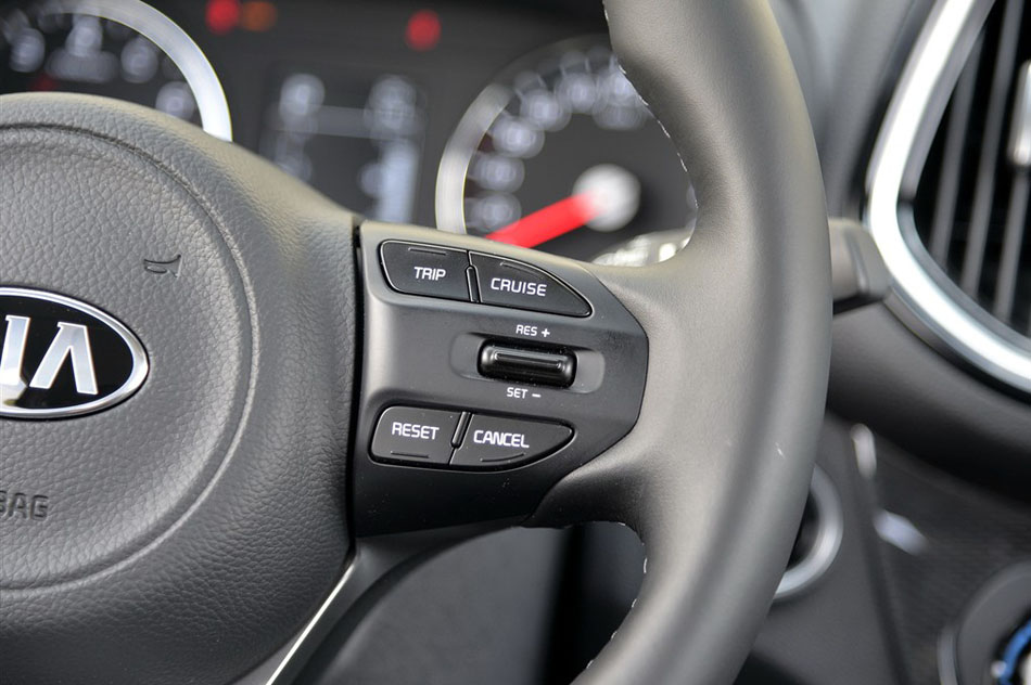 2015款 1.6L 自动两驱PRM 内饰