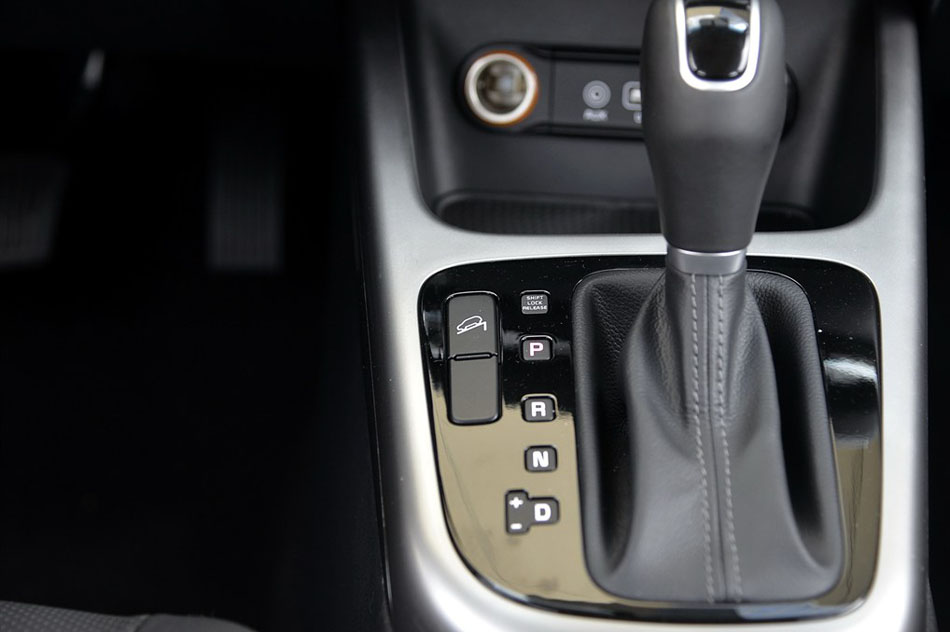 2015款 1.6L 自动两驱PRM 内饰