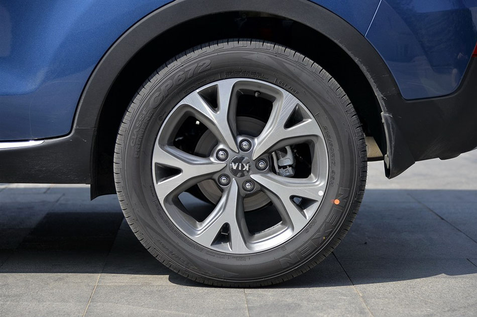 2015款 1.6L 自动两驱PRM 细节