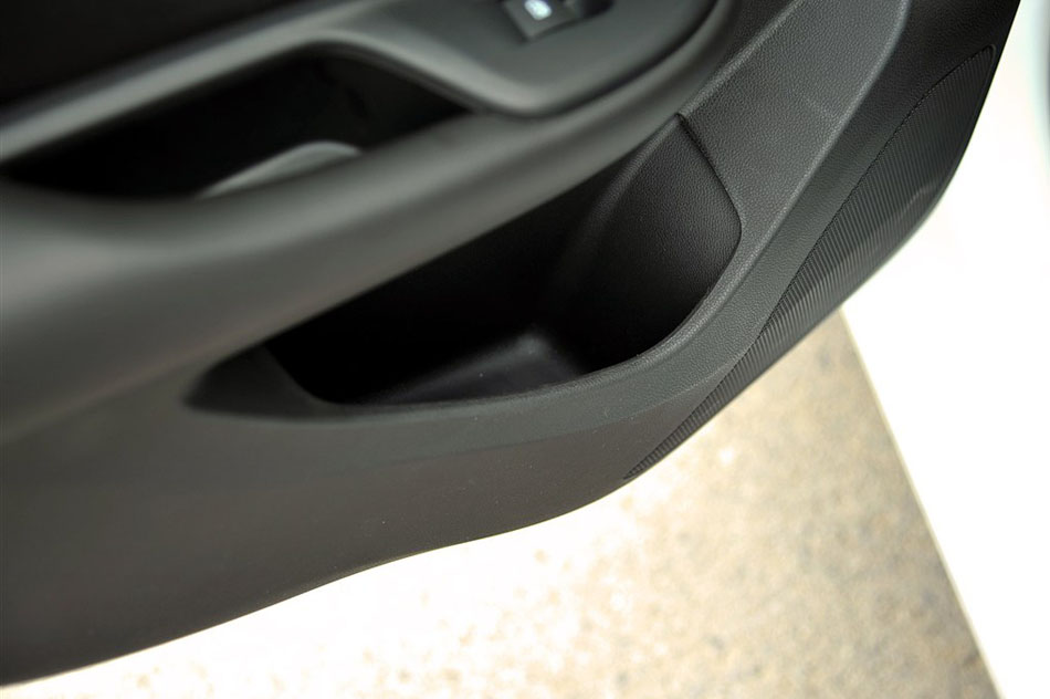 2015款 15N 自动豪华型 座椅空间