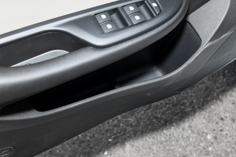 2018款 15T 双离合进取型 座椅空间