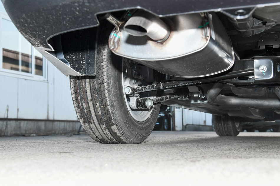 2018款 15T 双离合进取型 引擎底盘