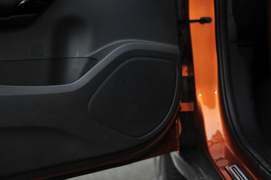 2015款 2.0TGI TST豪华版 座椅空间