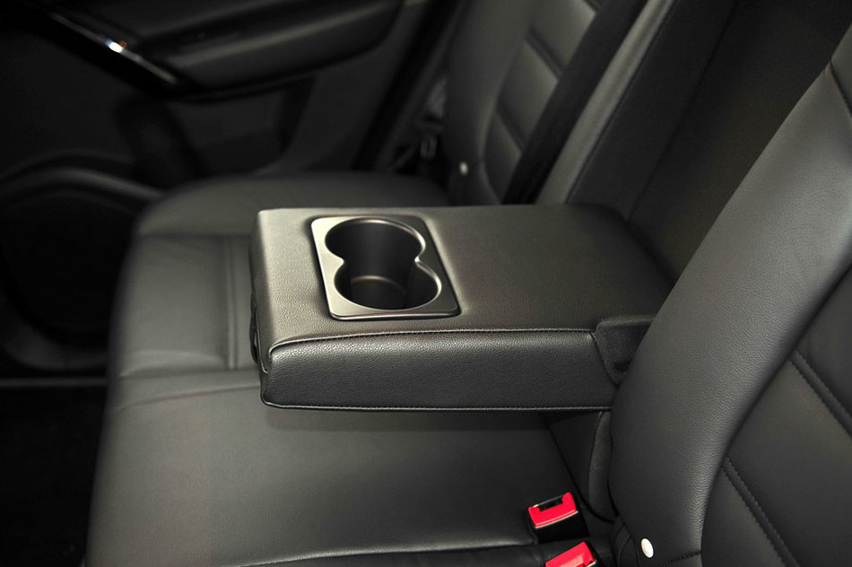 2015款 2.0TGI TST豪华版 座椅空间
