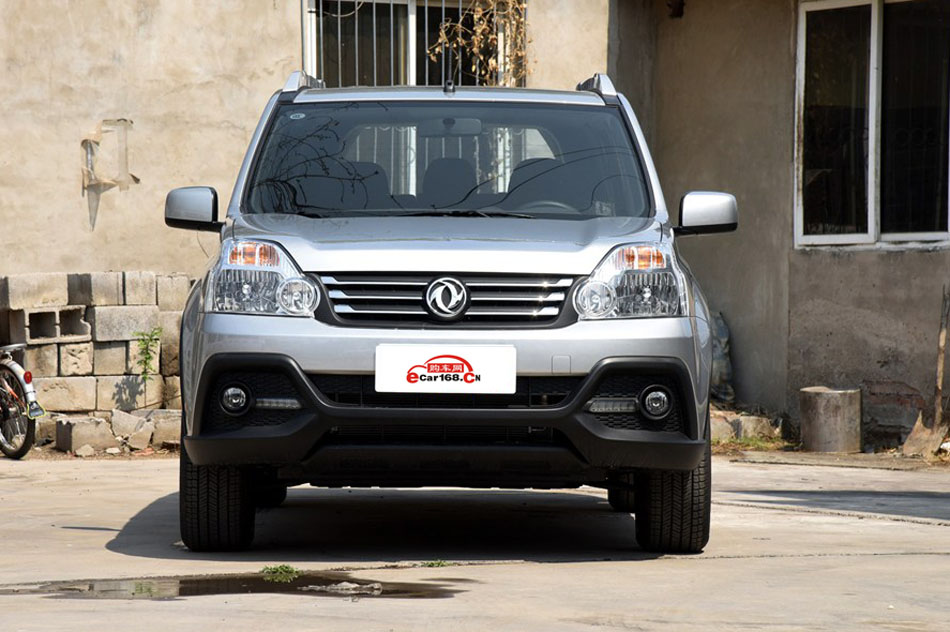 2015款 2.0L 手动两驱领航版 外观