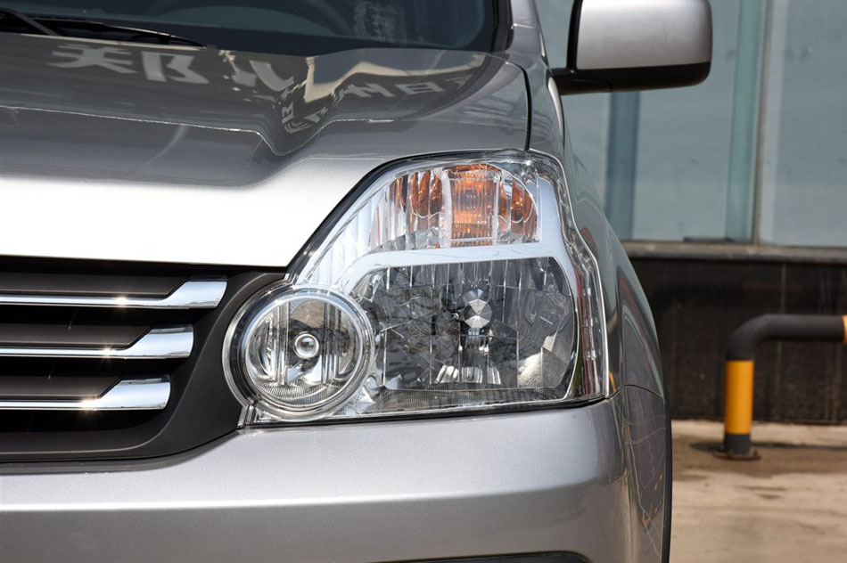 2015款 2.0L 手动两驱领航版 细节