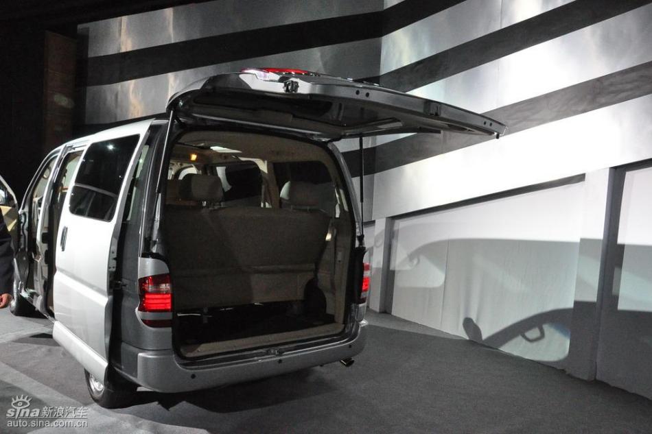 第三代阁瑞斯上市现场图