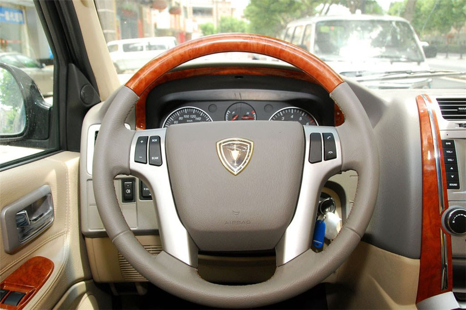 2010款 2.0L MT 睿翔豪华型 内饰