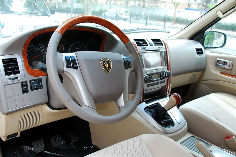2010款 2.0L MT 睿翔豪华型 内饰