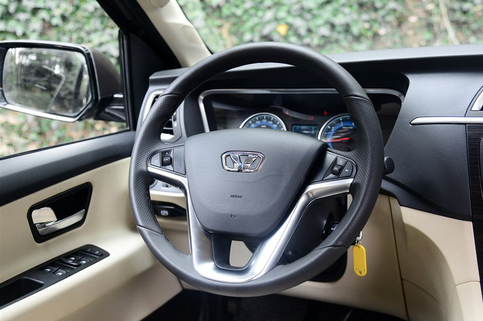 2015款 2.0T 自动旗舰型 内饰