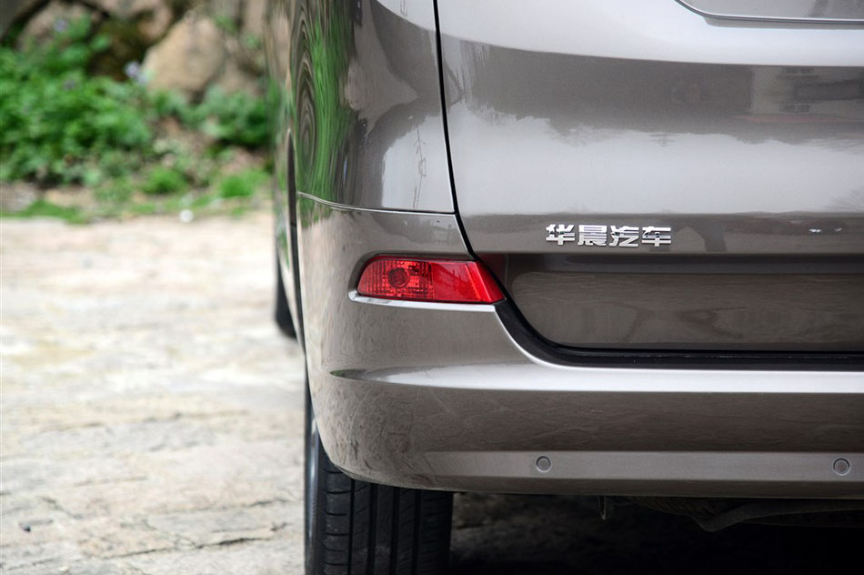 2015款 2.0T 自动旗舰型 细节