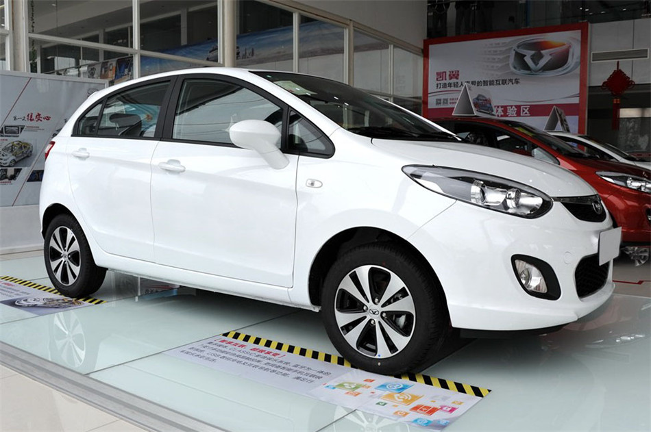 2015款 1.5L 手动黄钻版 外观