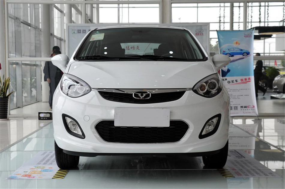 2015款 1.5L 手动黄钻版 外观