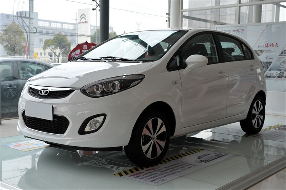 2015款 1.5L 手动黄钻版 外观