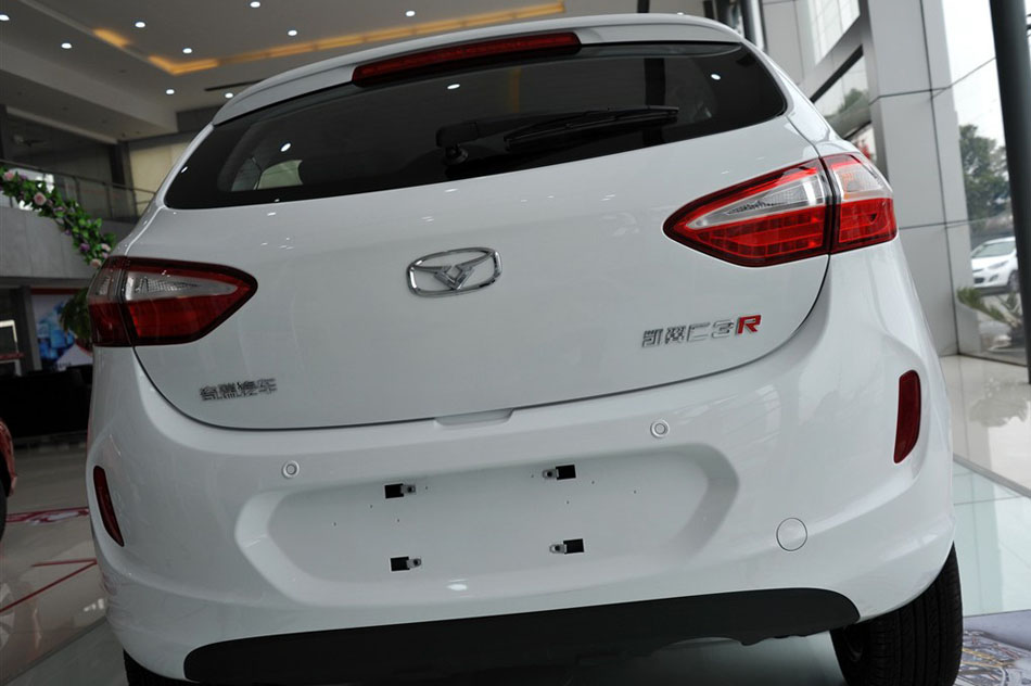 2015款 1.5L 手动黄钻版 细节