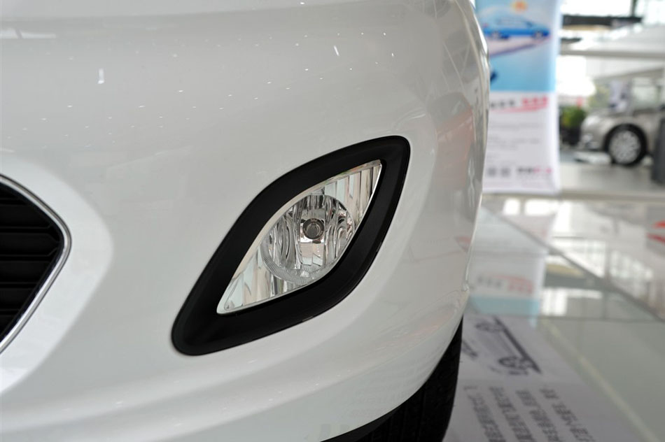 2015款 1.5L 手动黄钻版 细节