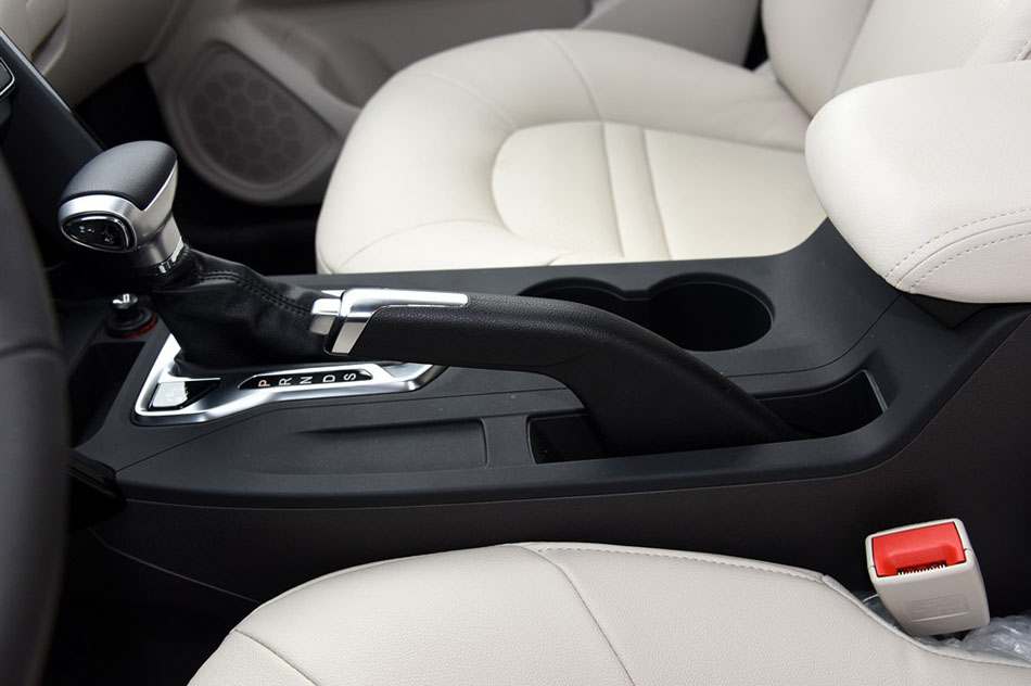 2015款 200T G-DCT尊贵版 内饰