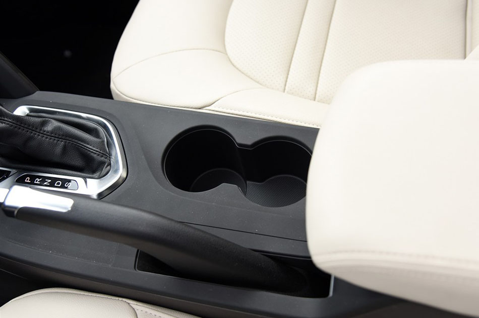 2015款 200T G-DCT尊贵版 内饰