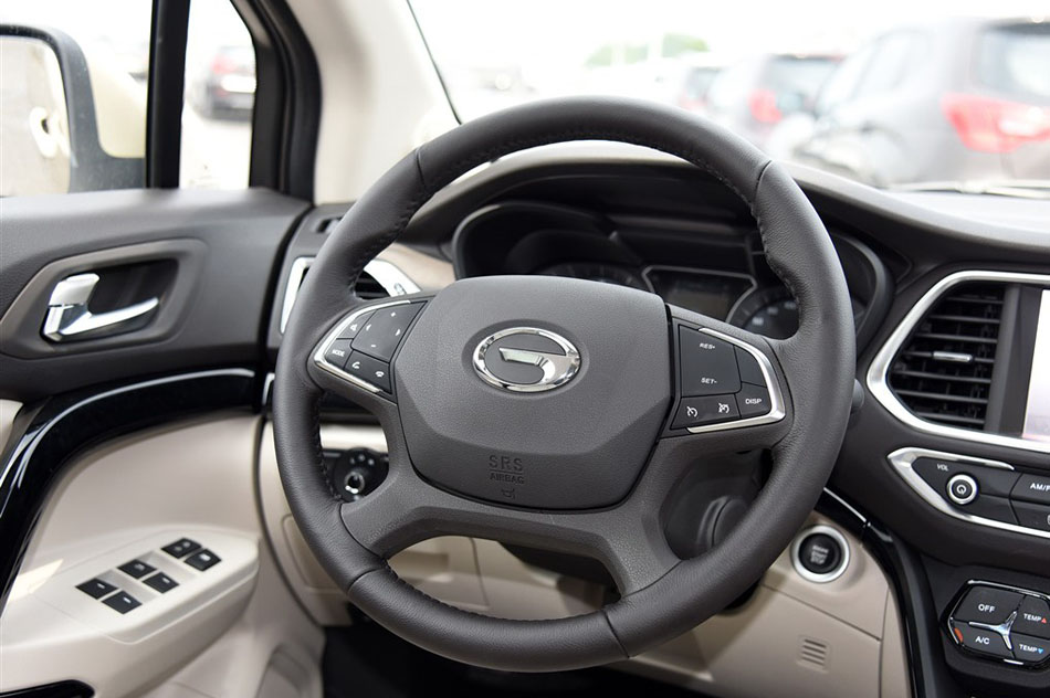 2015款 200T G-DCT尊贵版 内饰