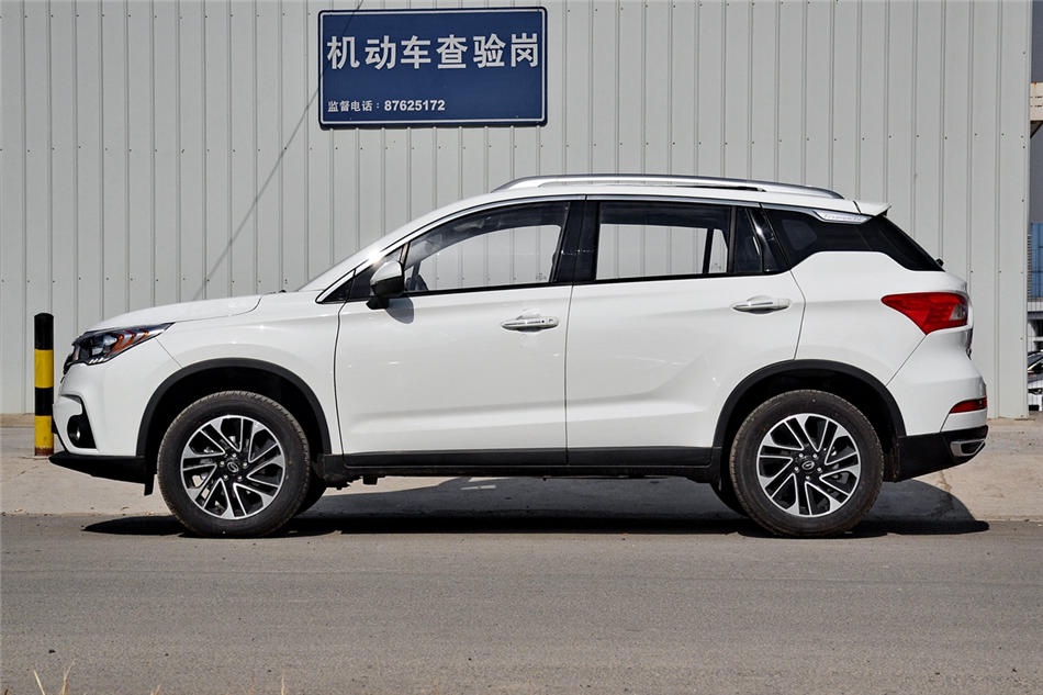 2017款传祺GS4外观