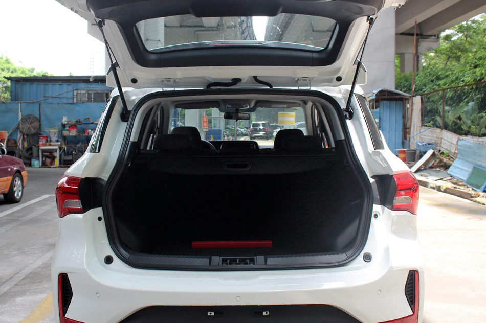 2018款 200T G-DCT两驱舒适版 座椅空间