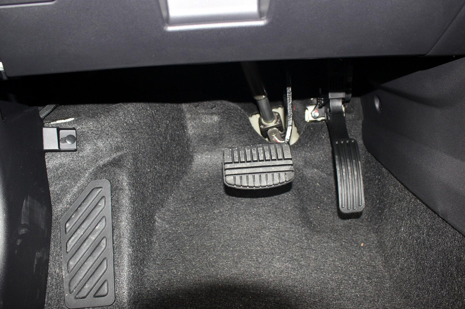 2018款 200T G-DCT两驱舒适版 座椅空间