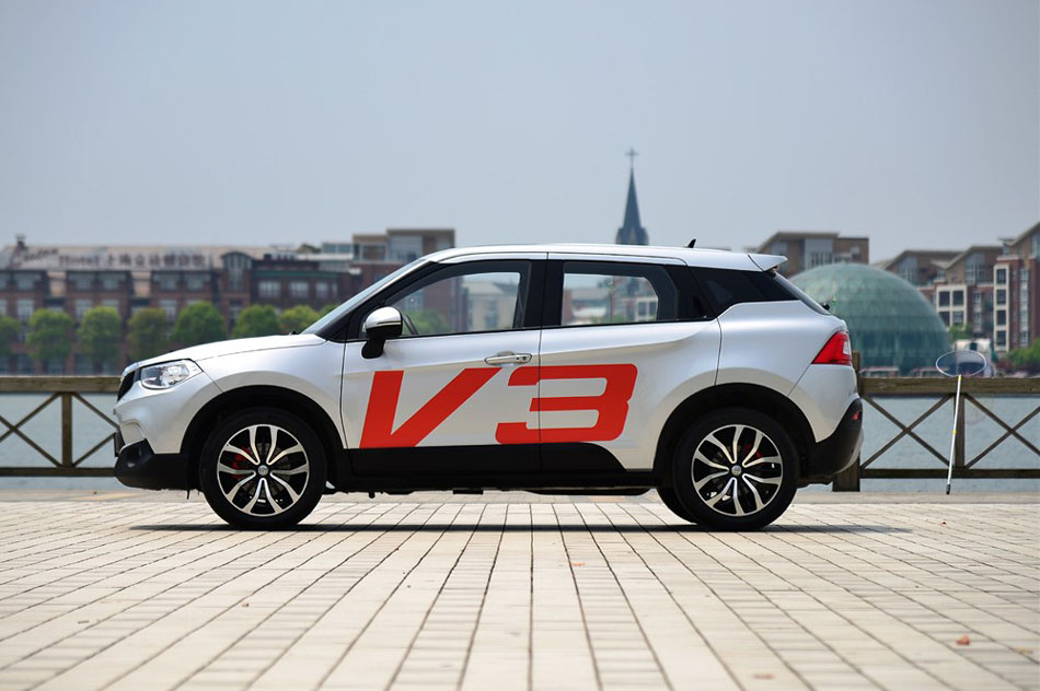 2015款 1.5T 自动旗舰型 外观