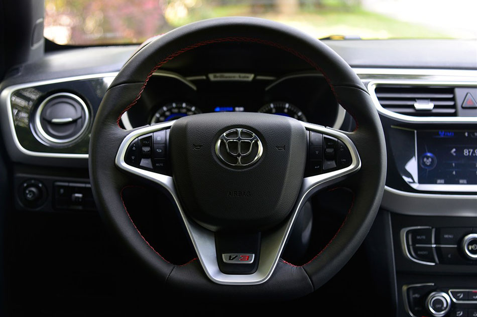 2015款 1.5T 自动旗舰型 内饰