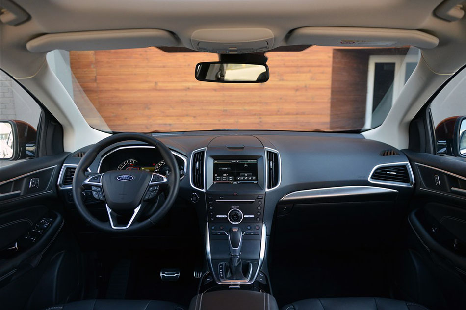 2015款 2.7T GTDi 四驱尊锐型 内饰