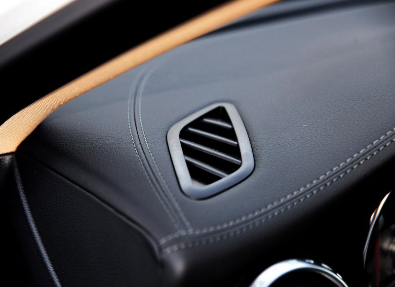 奔驰GLA 2016款 GLA 200 时尚型 内饰