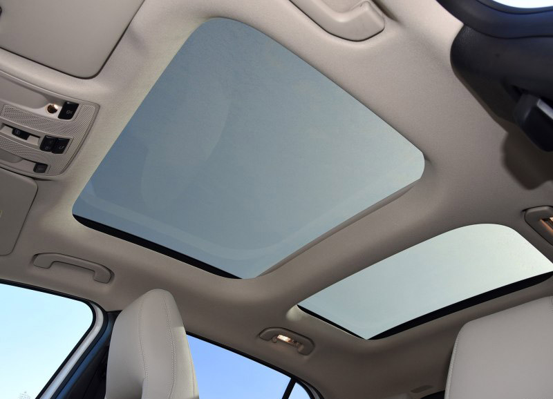 奔驰GLA  2016款 GLA 200 时尚型 座椅空间