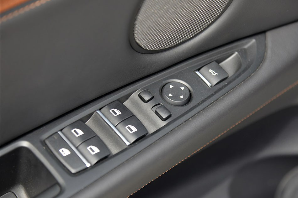 2015款 X6 M 座椅空间