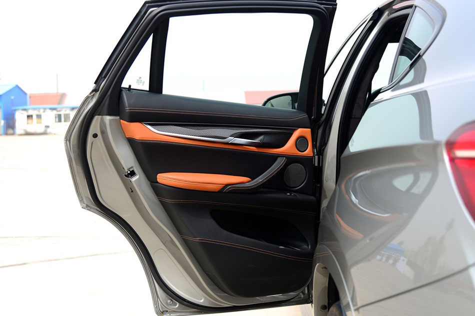 2015款 X6 M 座椅空间