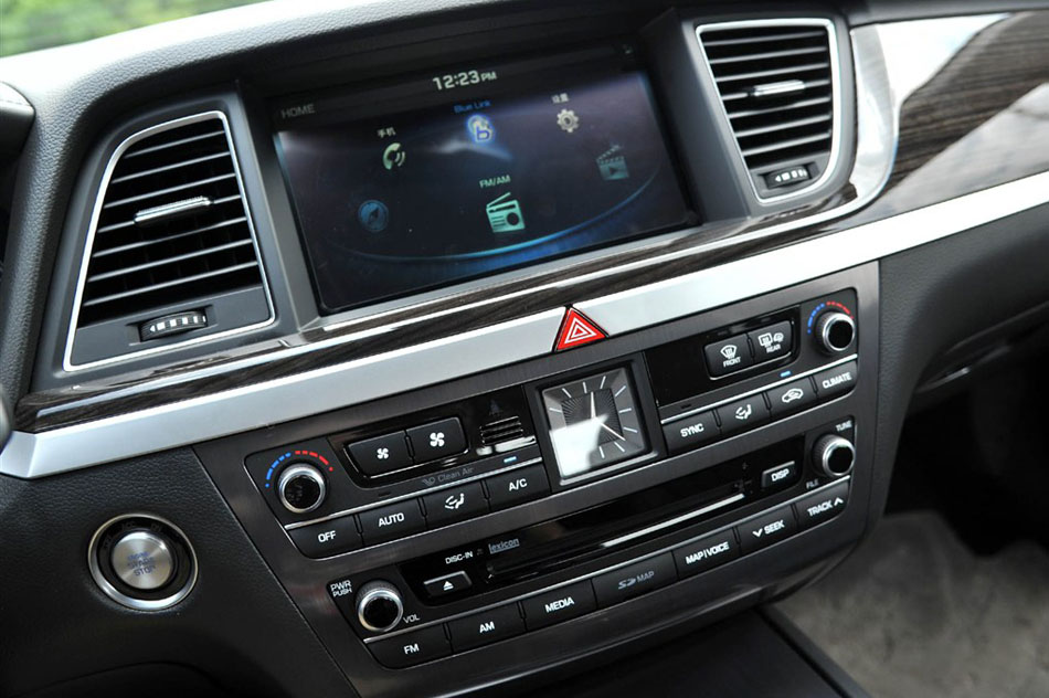 2015款 3.0GDi 两驱豪华版 内饰