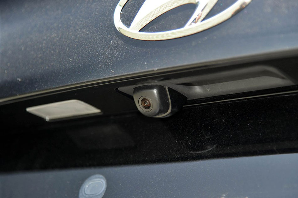 2015款 3.0GDi 两驱豪华版 细节