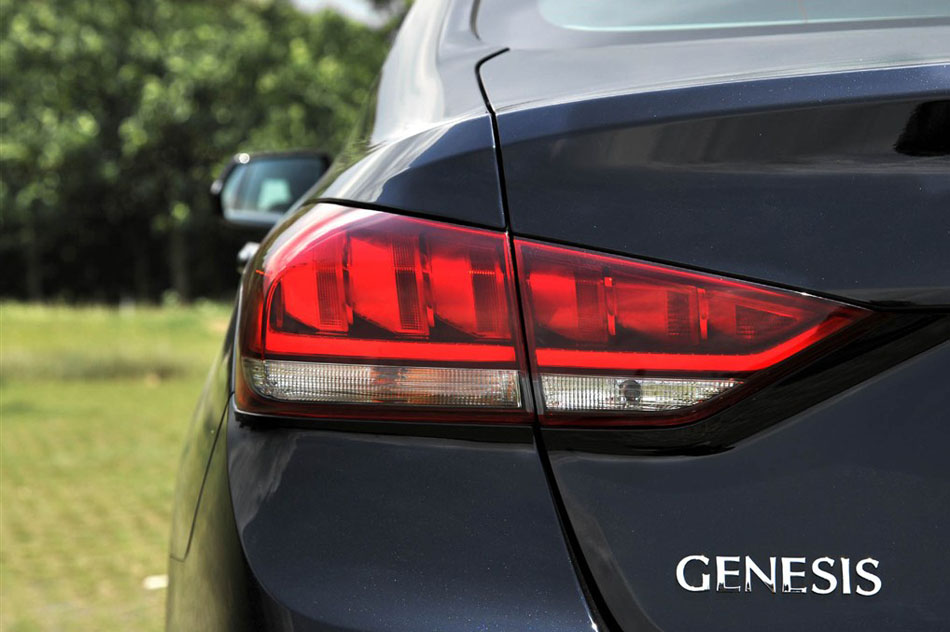 2015款 3.0GDi 两驱豪华版 细节